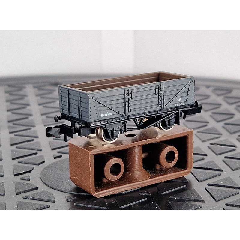 Graham Farish 5plank wagon 'BR' DGrey